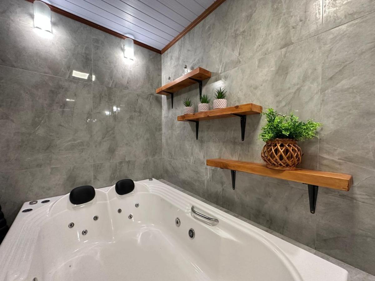 Ferienwohnung Apartamento Com Hidromassagem Em Gramado Exterior foto